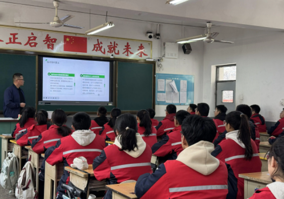 家长对教育质量越来越好家长的教育理念正发生着底子改变 家长对教育质量越来越好家长的教育理念正发生着底子改变