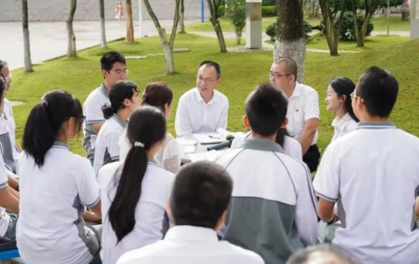 综合进程中着力破解限制教育高质量发展的难点痛点和堵点问题 综合进程中着力破解限制教育高质量发展的难点痛点和堵点问题